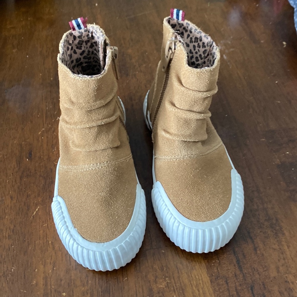 Sperry boots